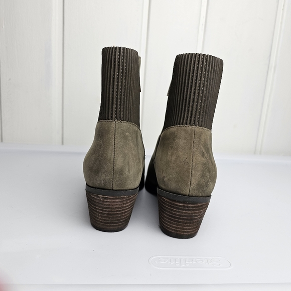 Vionic Shantelle Olive Green Waterproof Nubuck Leather Ankle Zip Booties 9 - Picture 4 of 12